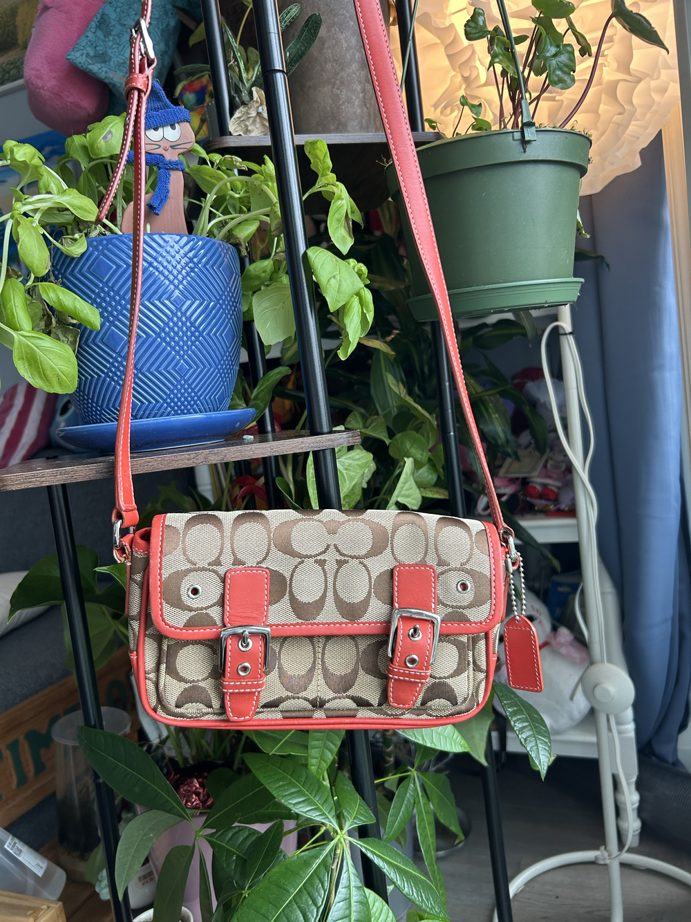Vintage coach signature buckle flap crossbody bag tan brown jacquard & red leath